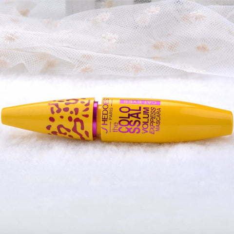 ALL NEW Colossal Volum Express Cat Eyes Mascara